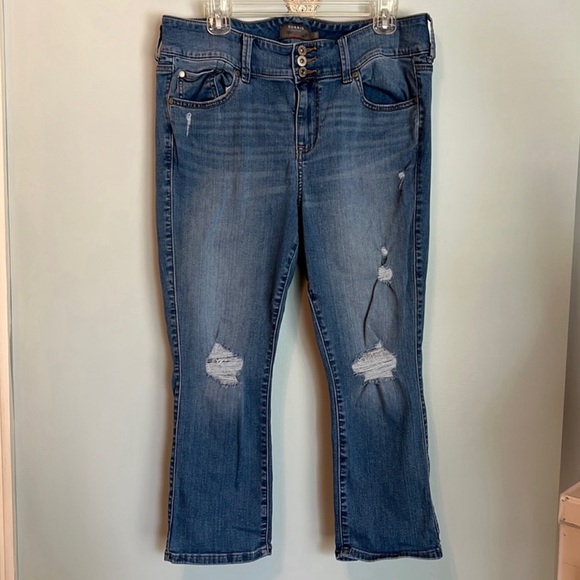 torrid Denim - Torrid Cropped Jeans